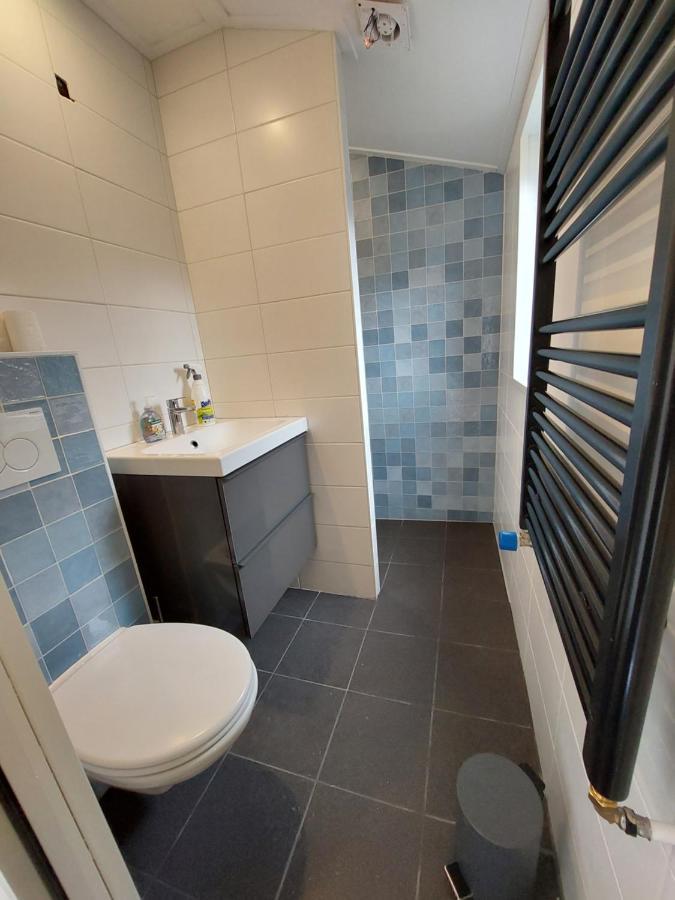 Modern En Chic Chalet Tot 4 Personen Op De Veluwe Recreatiepark De Oude Driest Putten Esterno foto