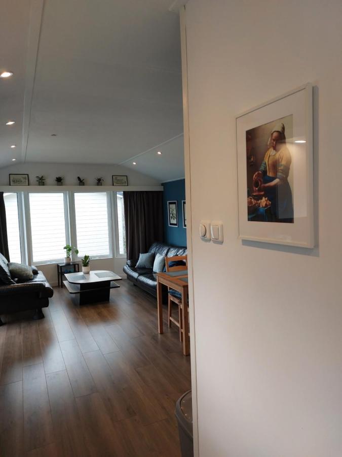 Modern En Chic Chalet Tot 4 Personen Op De Veluwe Recreatiepark De Oude Driest Putten Esterno foto